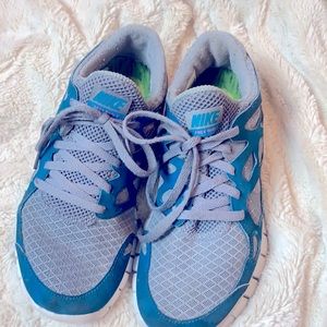 Nike free run 2 in grey/turquoise!